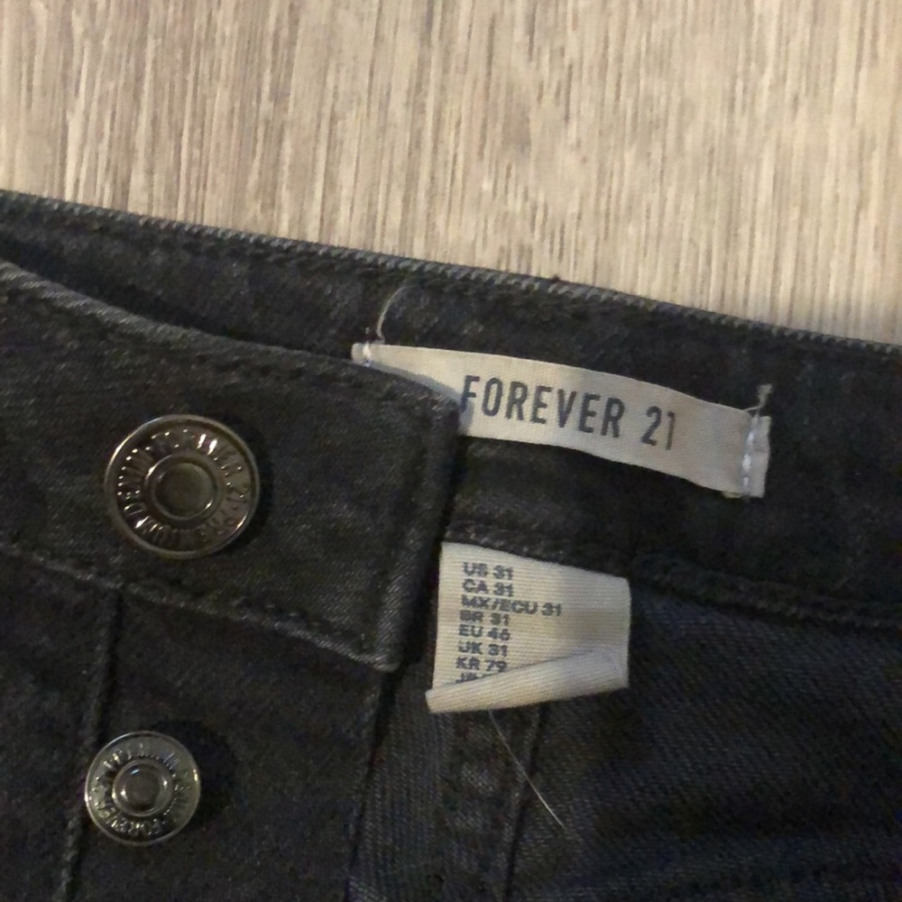 Forever 21 Mom Jean - Picture 2 of 2